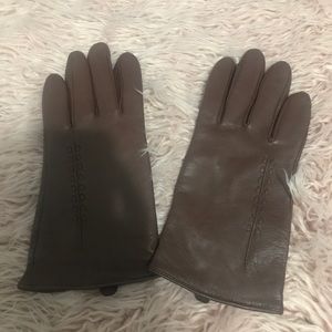 Leather gloves 🐻
